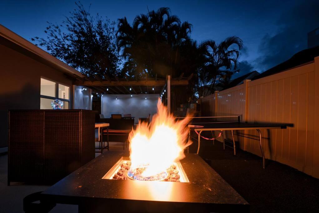 Vip Pristine Luxury Great Pool-5 Beds By The Beach デルレイビーチ エクステリア 写真